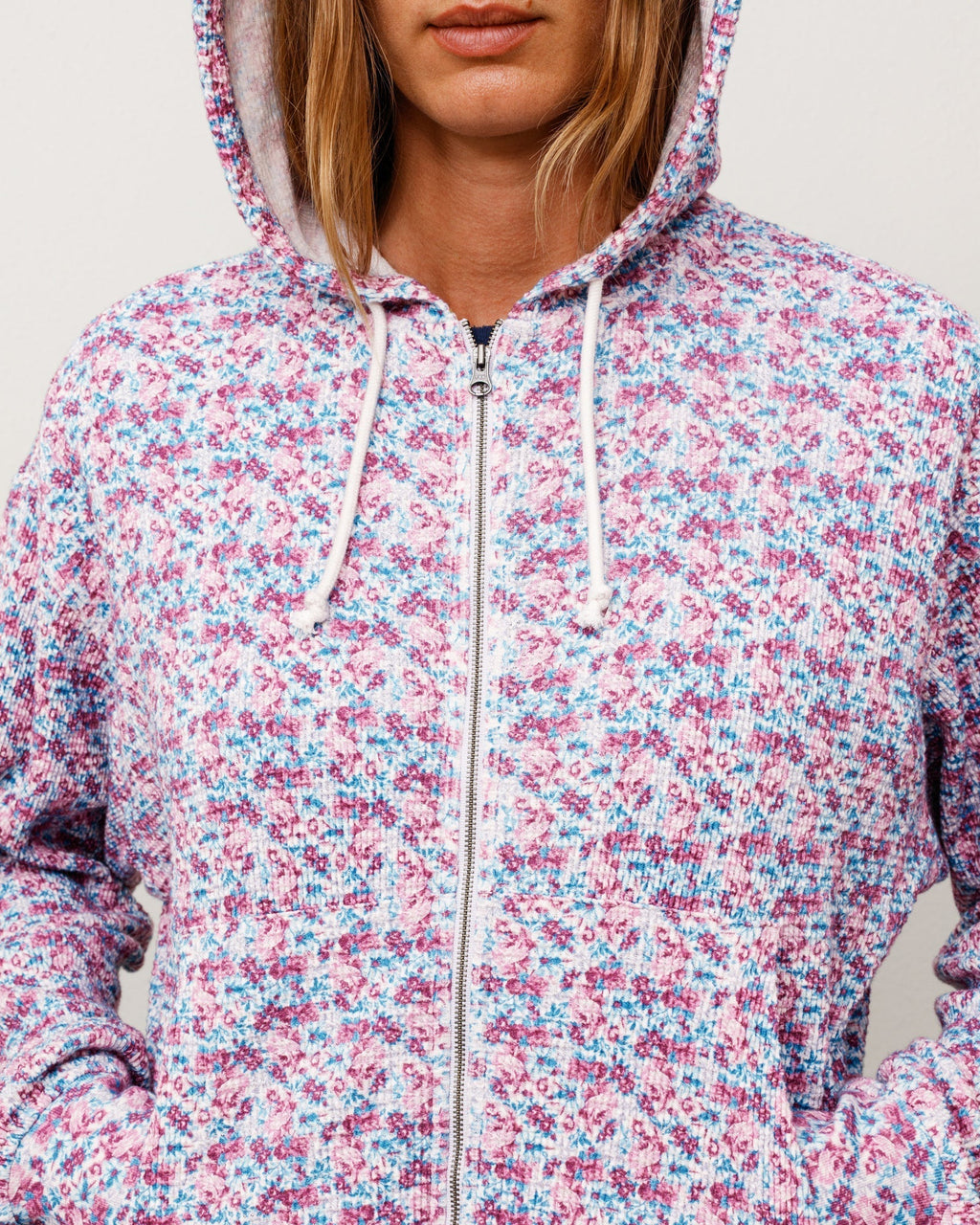 LIGHTWEIGHT THERMAL HOODIE