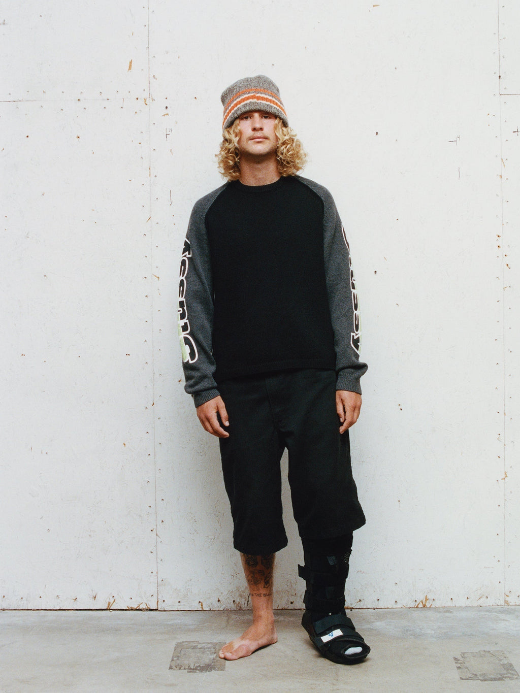 TWO TONE RAGLAN SWEATER